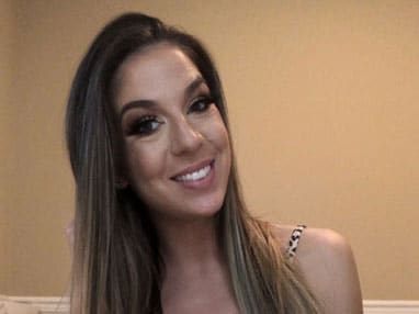 Michelle smiles to the camera. She is Stenberg's Hospital Support Specialist student blog.